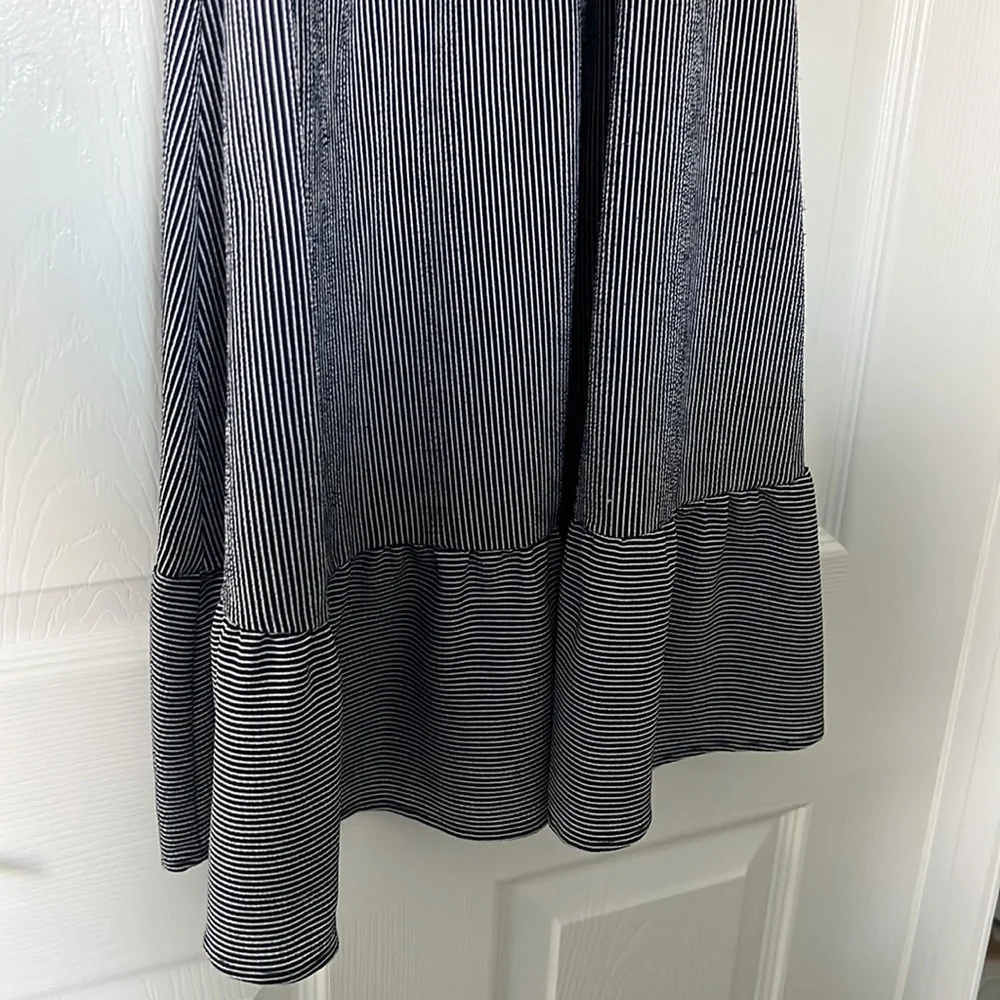 Striped dress - Picture 4 of 4